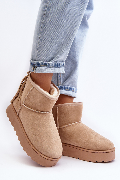 Women's snow boots on a massive platform with fringes beige Lirico