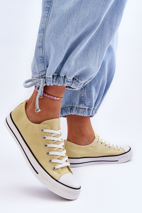 Classic Low Women's Sneakers Yellow Vegas