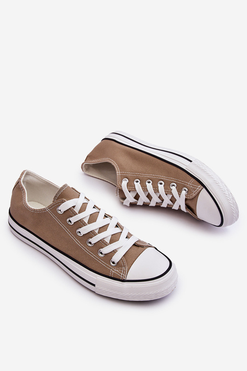 Classic Low Women's Sneakers beige Vegas