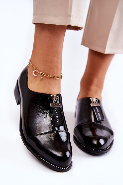 Półbuty Lakier Modne Czarne Laura Messi 2532