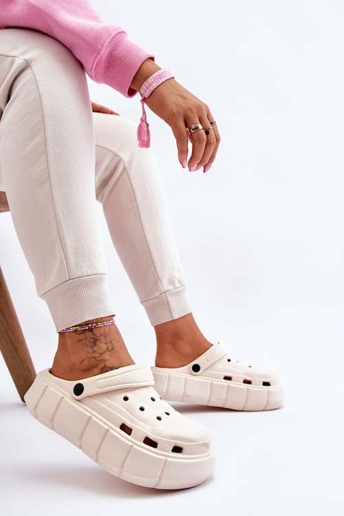 Women's Foam Platform Crocs Beige Beckett