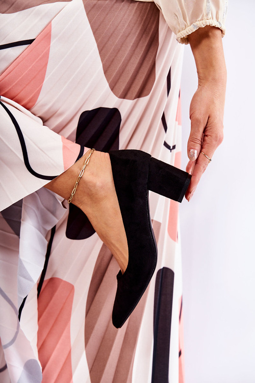 Classic Suede Pumps On A Heel Black Lency