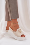 Klapki Eko Skórzane Platforma Koturn Ozdoba Jasnobeżowe Nanessia