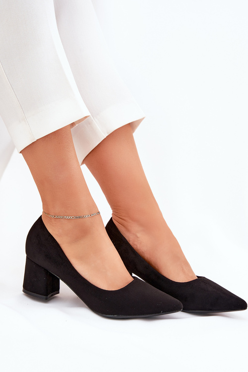 Women's pointed toe pumps on a heel black Merinette