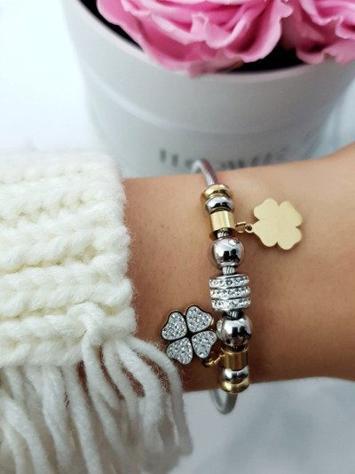 Women's Wire Bracelet Rose Gold Clovers Pendants Charms