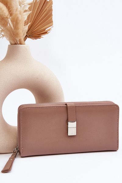 Women's Lacquered Wallet with Magnetic Clasp Beige Bielia