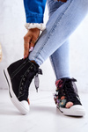 High-top Sneakers with Flowers Black Sellin