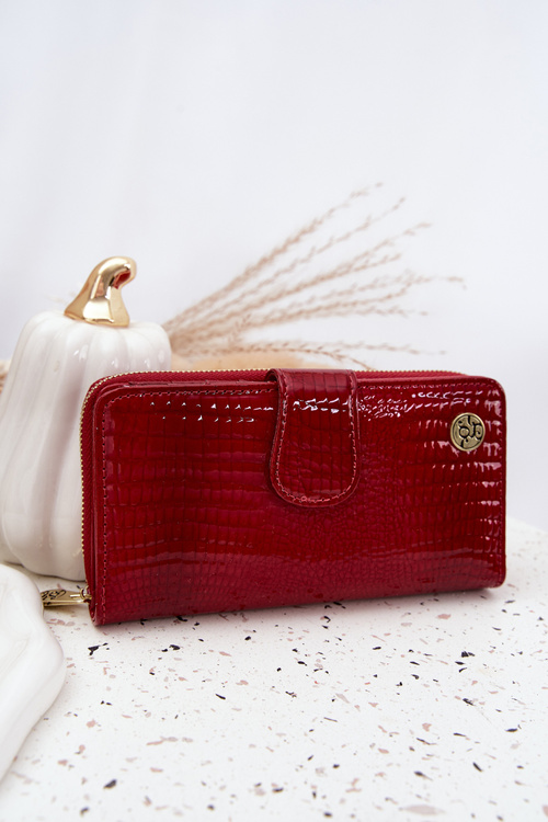 Lacquered Ladies Wallet with Embossing and Gold Detail Red Evlinne