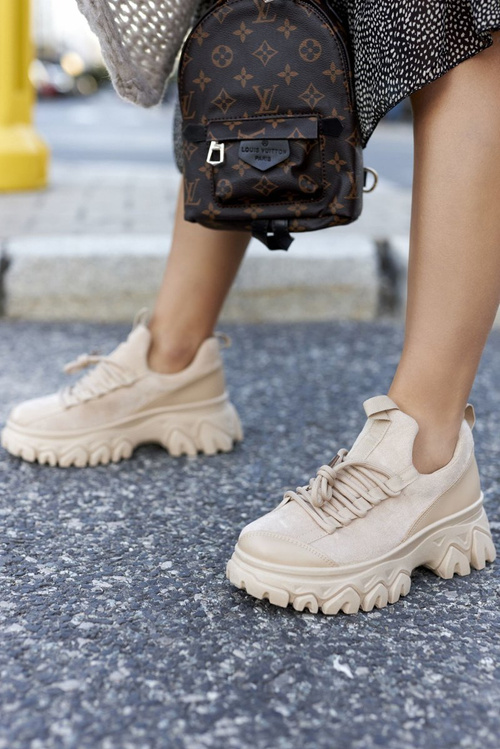 Women’s Sport Shoes Sneakers Beige Miles
