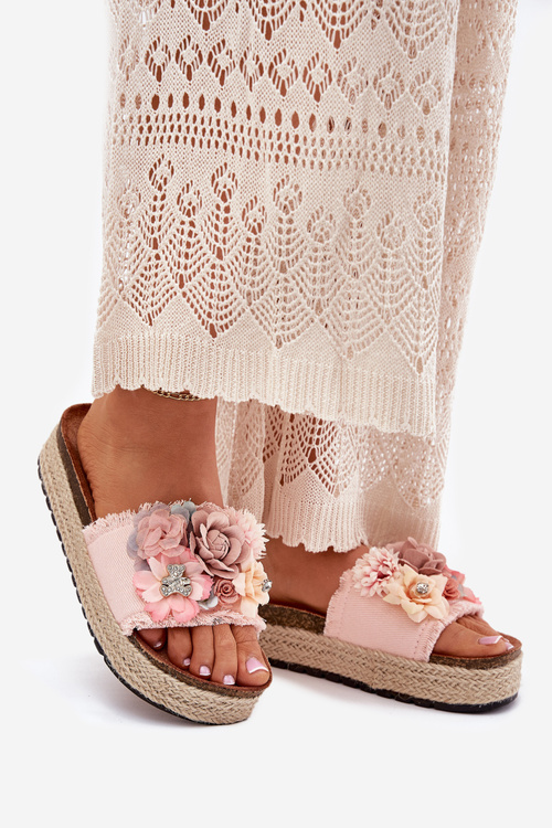 Ladies Platform Sandals With Braiding And Flowers Pink Chellia