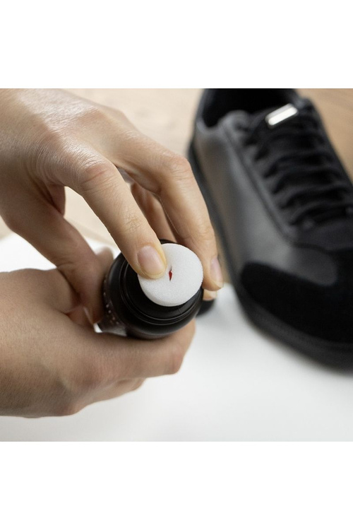 COCCINE BLACKENER Czarny Korektor W Płynie 75g