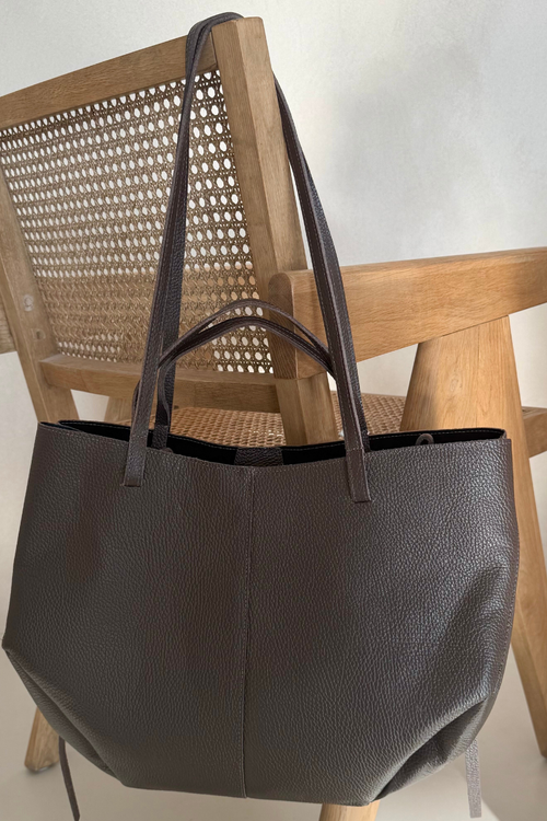 Shopper Bag Made of Natural Leather Chocolate Halinne