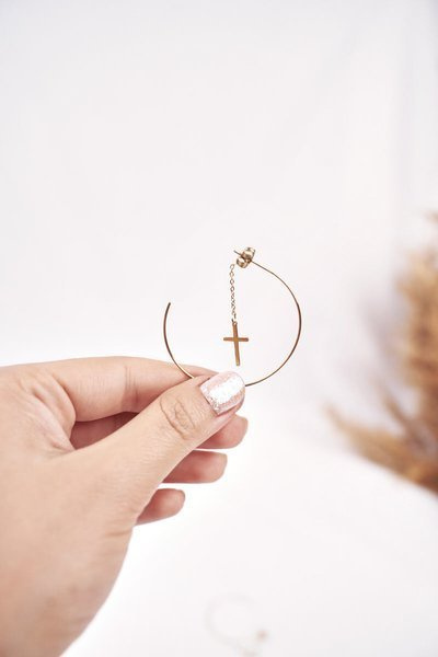 Women's Earrings Gold Wheels Crucifix Patricia