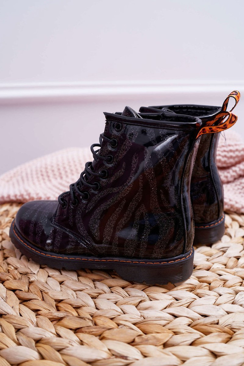 Youth Lacquered Boots with Zipper Black Omua