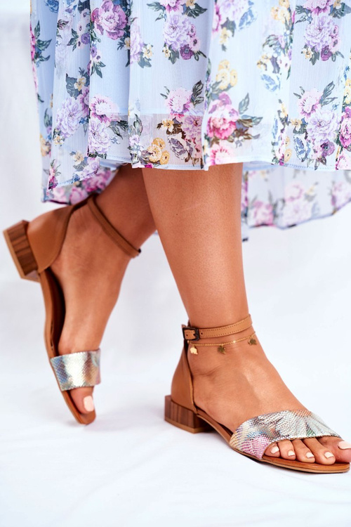 Leather Shiny Sandals Maciejka 04618-29 Camel