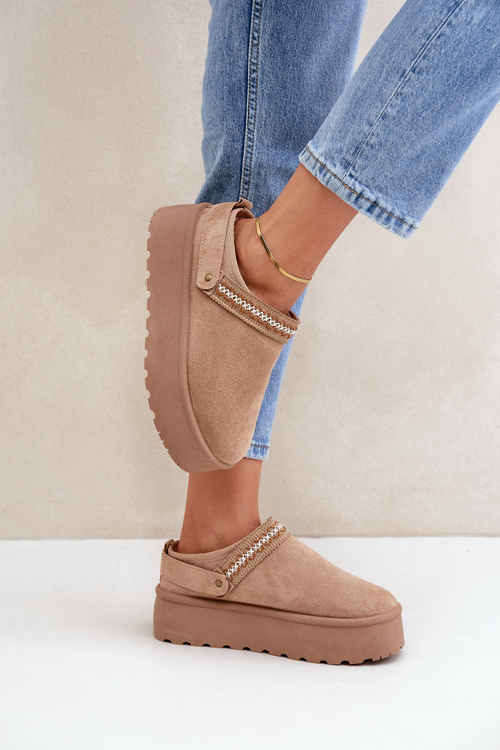 Snow Boots With Decorative Embroidery Beige Selithria