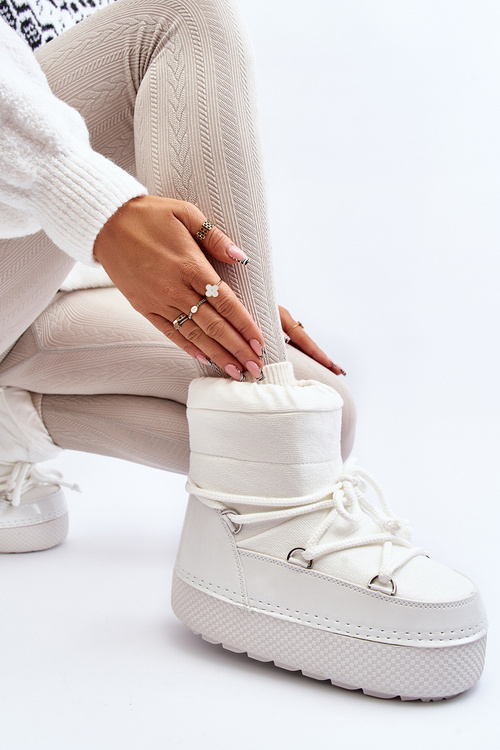 Women's White Snow Boots with Lacing Toolsa