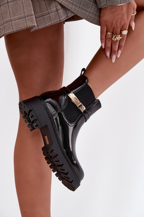 Patent leather ankle boots lined with decorative strap black Vivessa