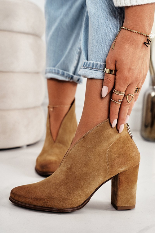 Suede Boots On A Post With A Cut Out Exquisite 1231 Camel