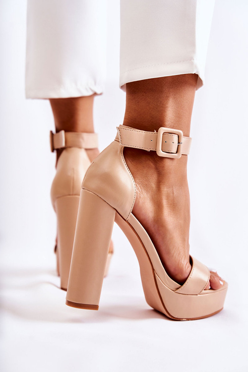 Skórzane Sandałki Na Słupku Beżowe Medanos