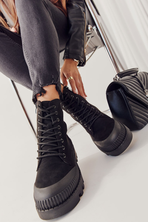 Suede Chelsea Boots Black Here I Am