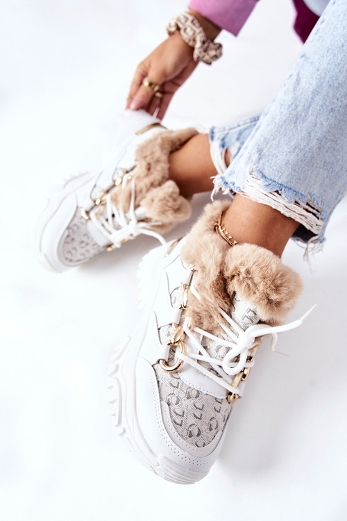 Women's Insulated Sport Shoes White Heart Beats