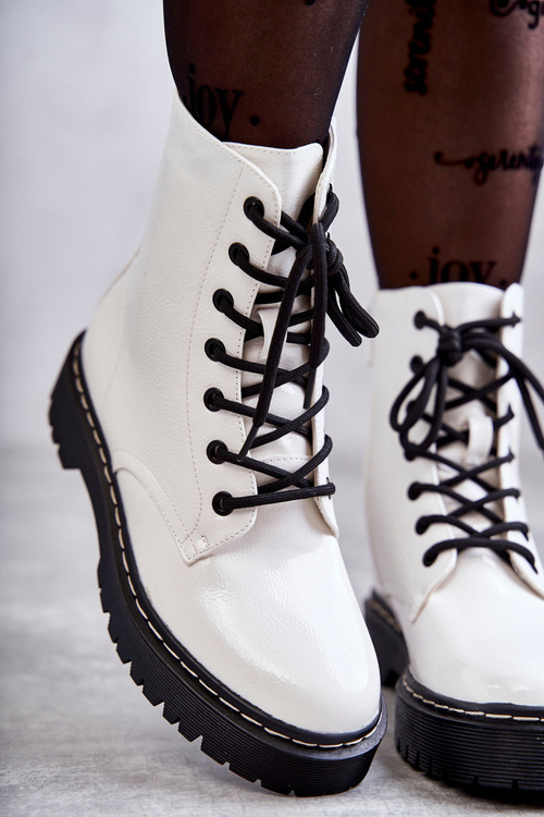 Women's Flat Boots White Kognito