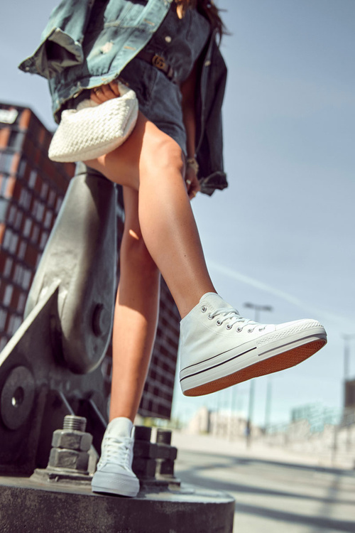 Classic High-top Sneakers White Volterro