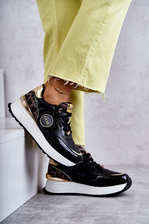 Buty Sportowe Damskie Koturn Czarne GOE KK2N4085