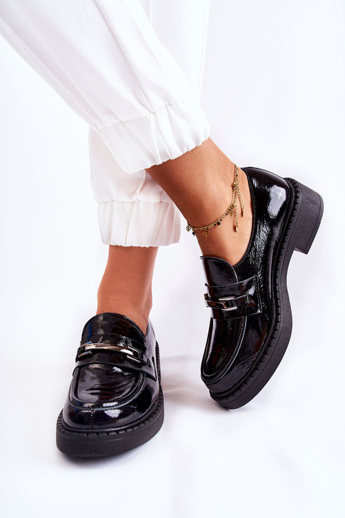 Lacquered Shoes With Silver Ornament Black Hestill