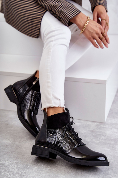 Lacquered Warm Laced Boots Black Cathrine