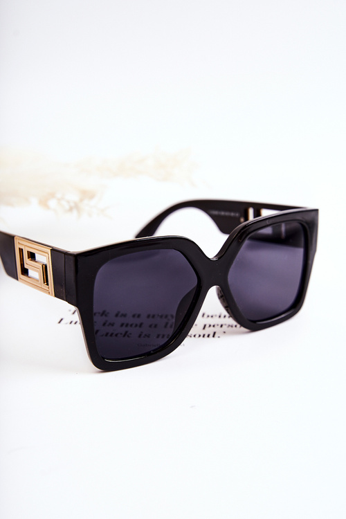 Fashionable Women's Sunglasses V120045 Black
