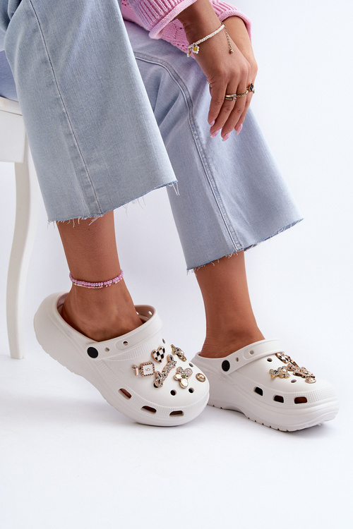 Women's Lightweight Foam Flip Flops with Thick Sole and Decorative Pins White Effiora