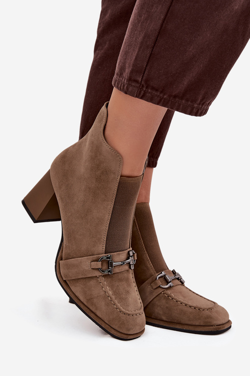 Women's ankle boots made of genuine suede with heel Artiker 57C0221 beige