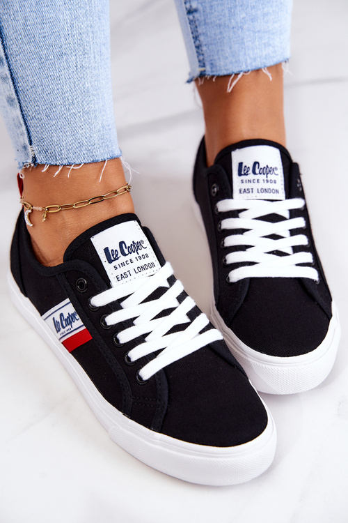 Sneakers On A Platform Lee Cooper LCW-22-31-0835L Black