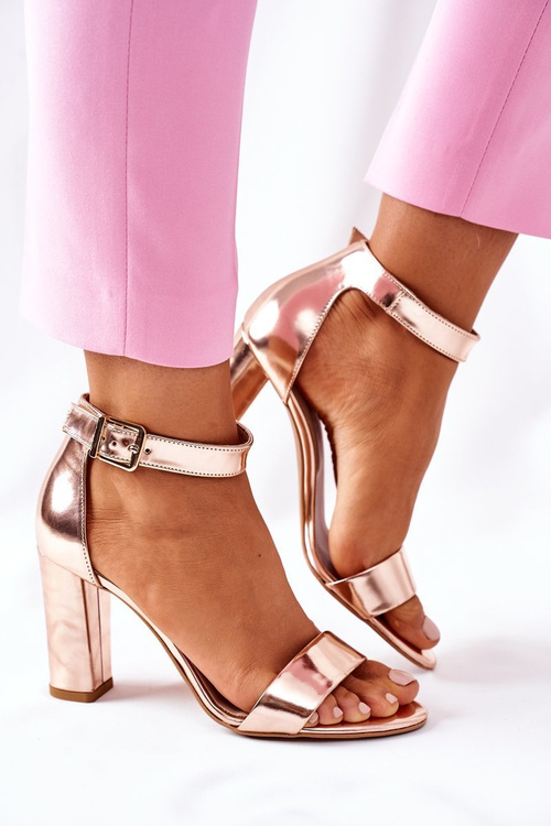 Classic Leather Sandals On Block Heel Laura Messi 1760 Champagne