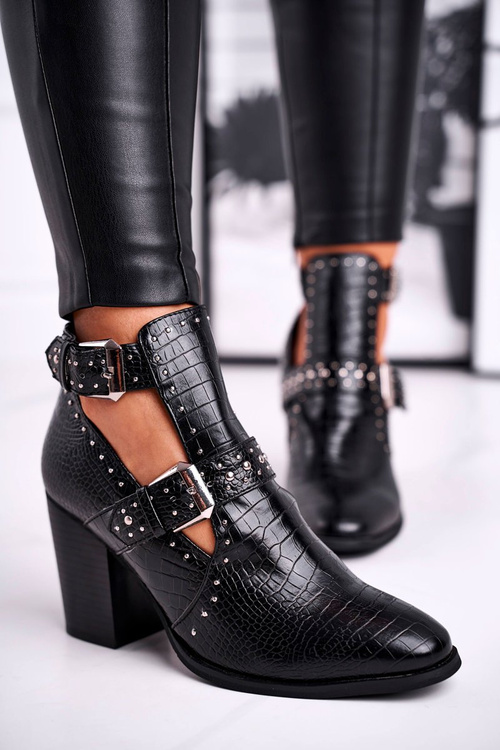 Women’s Boots With Cut Out Croco Black Aria