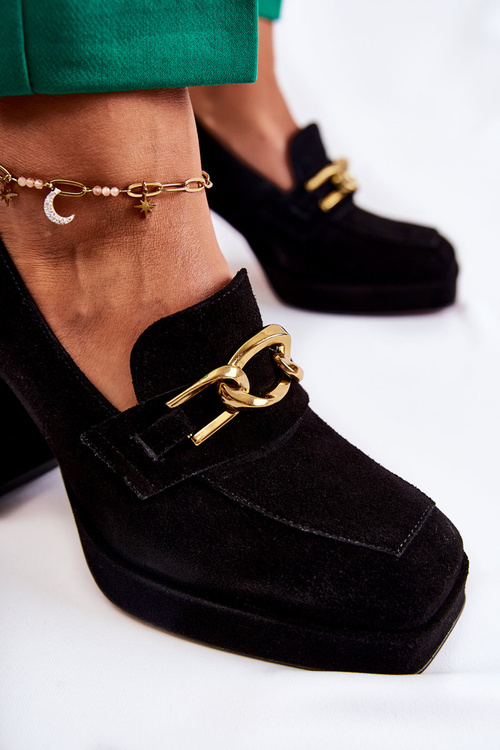 Suede Pumps With A Decorative Chain Laura Messi 2444 Black