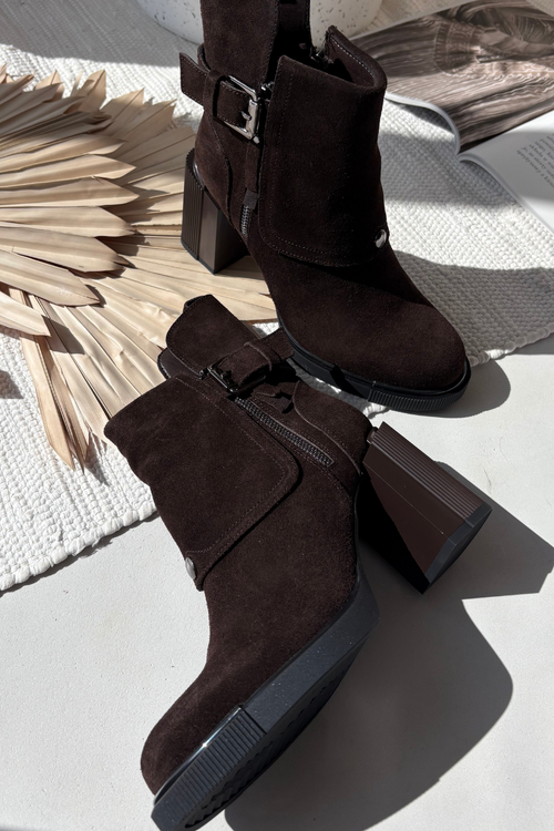 Ankle boots made of natural suede on a block heel with a buckle Vinceza 91152 chocolate