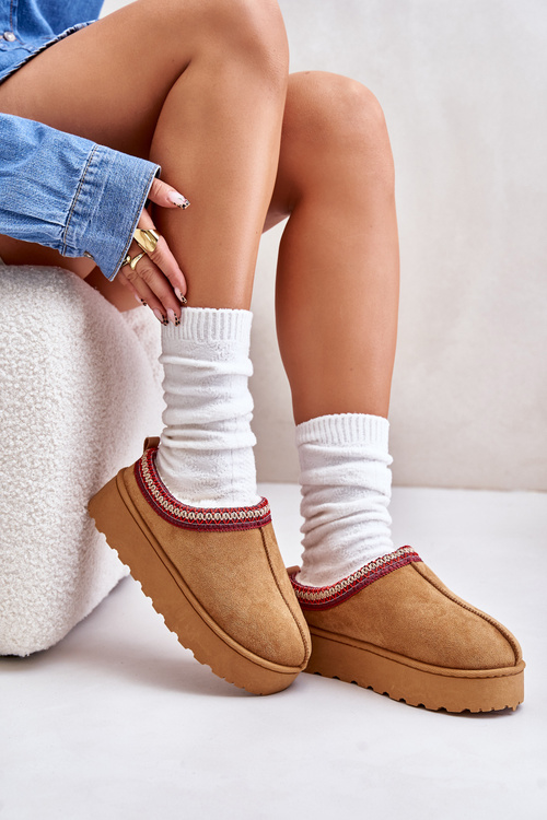 Women's Snow Boots On Platform Insulated With Fur Camel Remenia