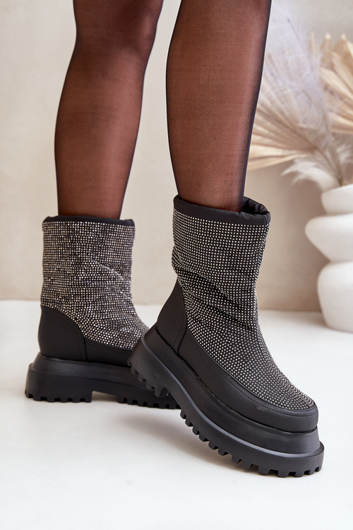 Embellished Snow Boots On Platform And Flat Heel Black Avivina