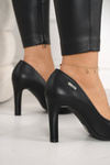 Classic Women's Pumps On A Block Heel Black Eliana