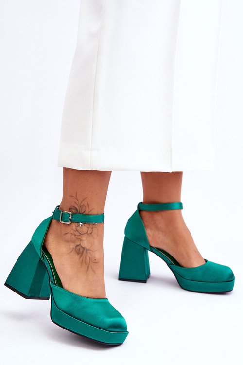 Fashionable Pumps On Massive Heels Green Sandia