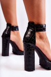 Fashionable Sandals On A Massive Bar Black Elisen