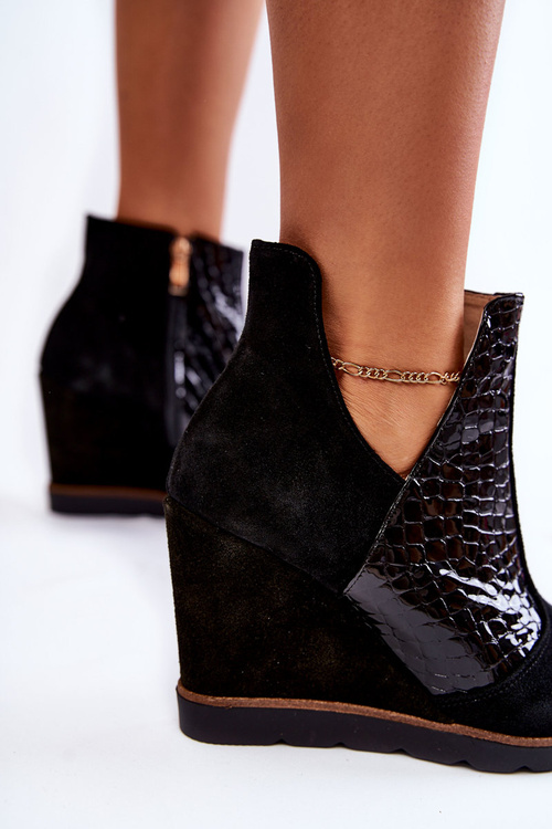 Suede Crocodile Wedge Boots Black Alda