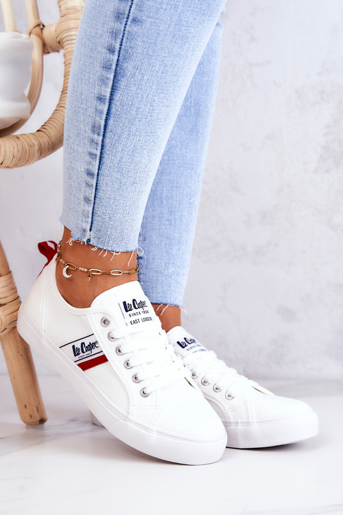 Sneakers On A Platform Lee Cooper LCW-22-31-0830L White