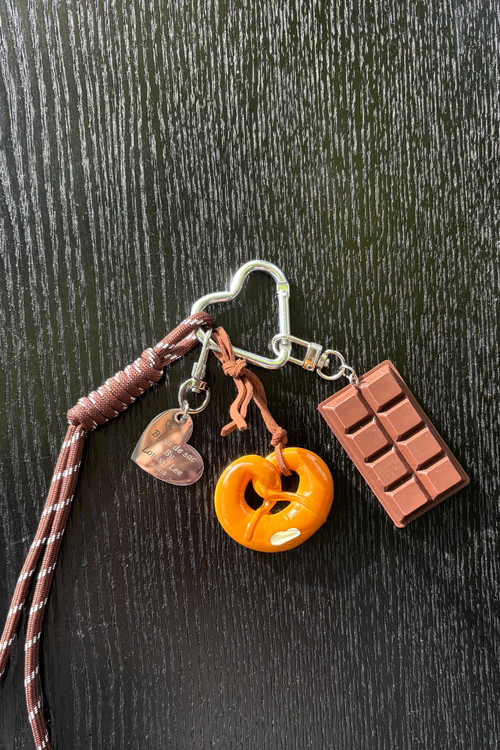 Breloczek Zawieszka Do Torebki Kluczy Precel Czekolada Serce Jorine