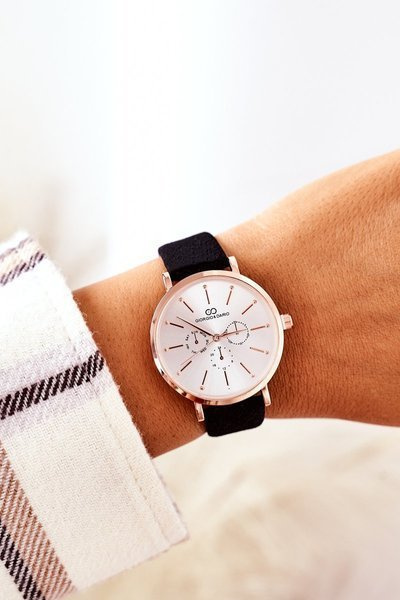 Watch On A Leather Strap Giorgio&Dario Black