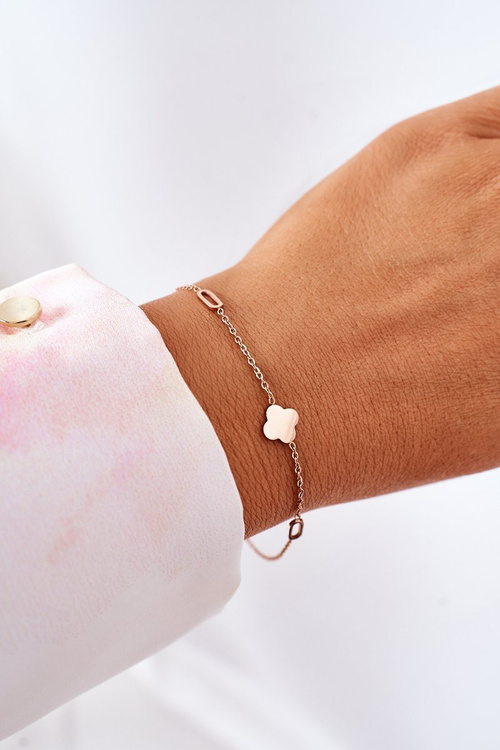 Chain Bracelet With A Clover Rose Gold