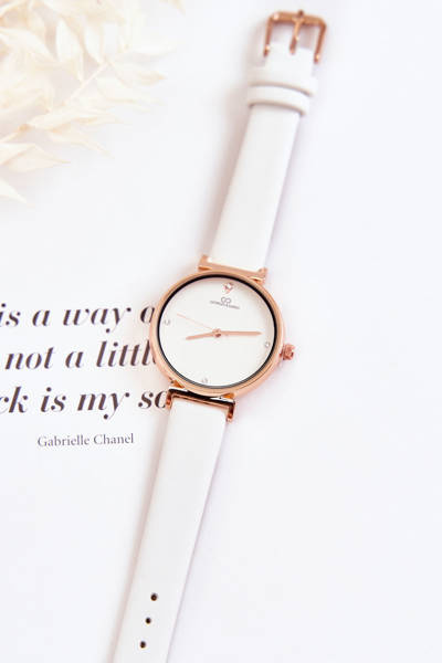 Women's Classic Watch On A Leather Strap Giorgio & Dario White